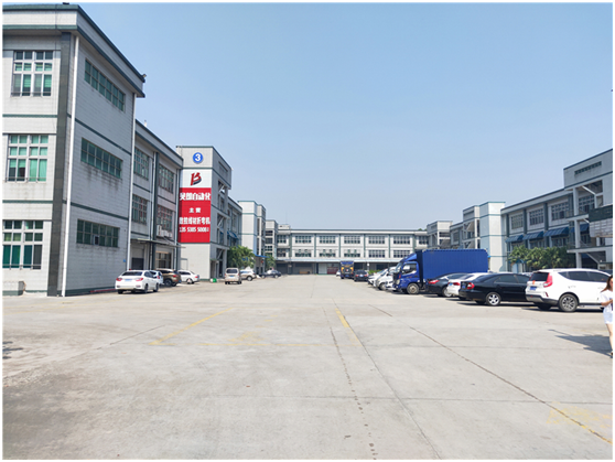 全自動(dòng)折彎機(jī)廠家在廣東有嗎？